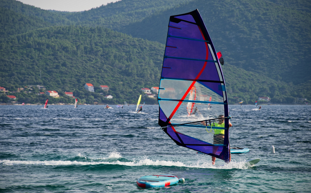 Robert Teriitehau du windsurf