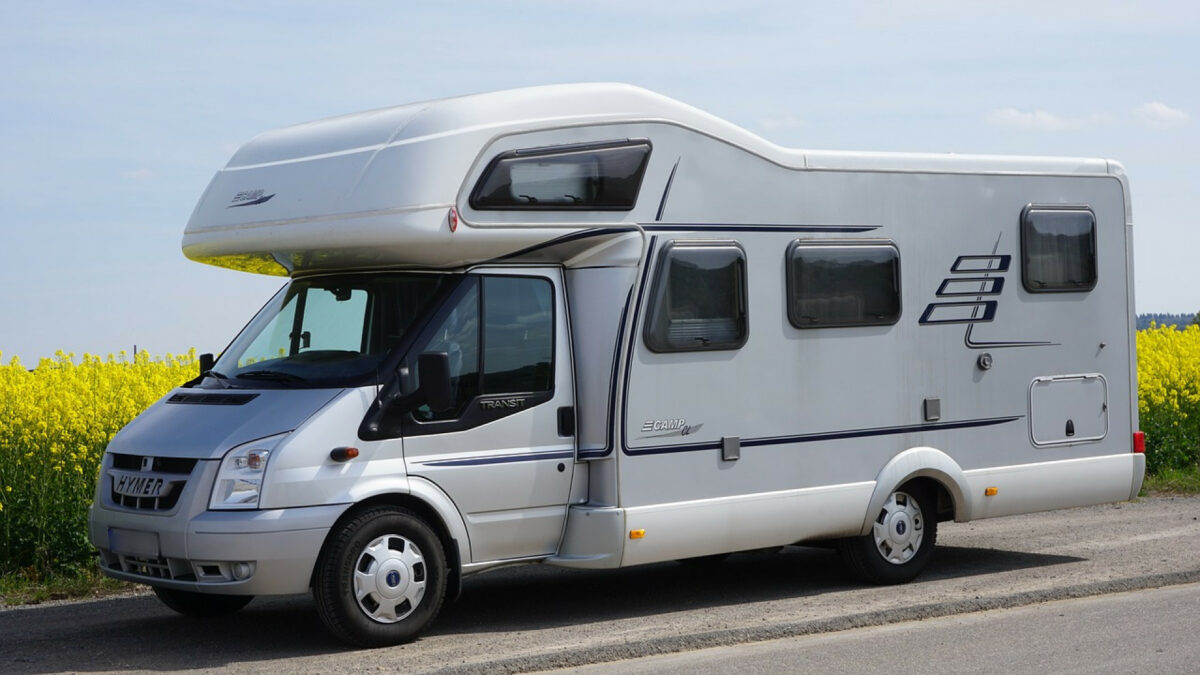 Comment réparer la carrosserie de son camping-car ?