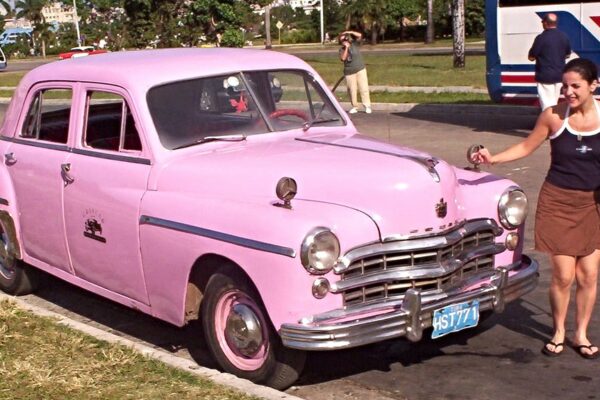 mécanique de rue à Cuba