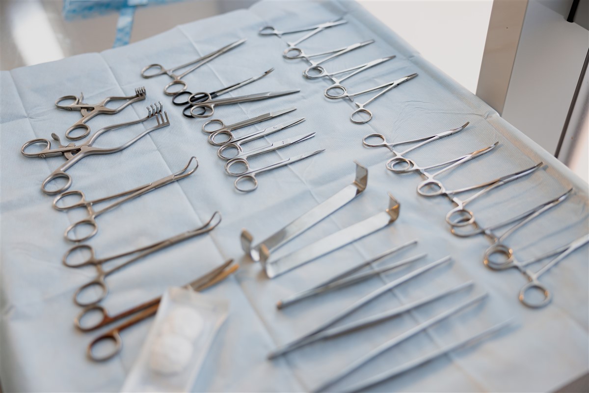 matériaux pour les spéculums de chirurgie